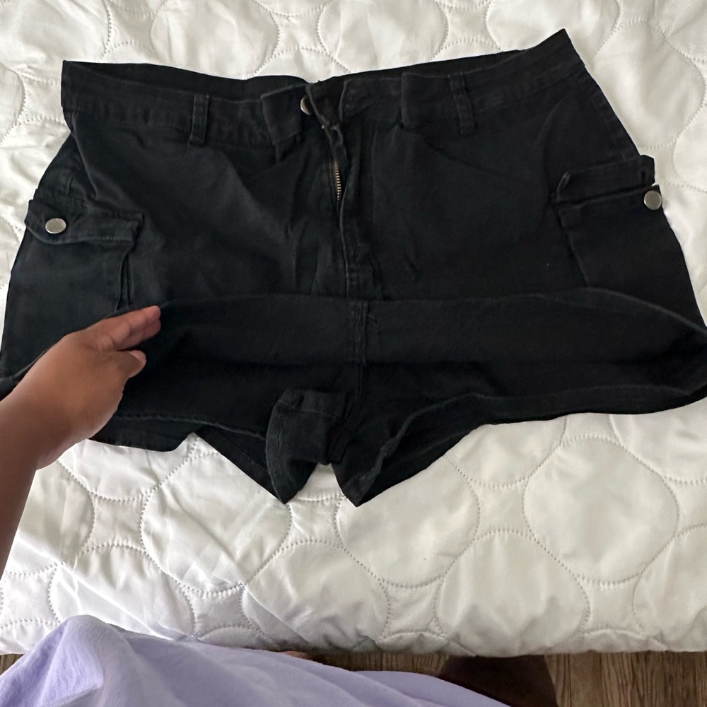 Black Women's Cargo Shorts/Skort